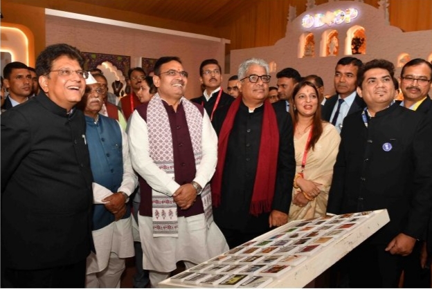 राज्यपाल श्री हरिभाऊ बागडे ने 'प्रगति पथ' प्रदर्शनी का उद्घाटन किया